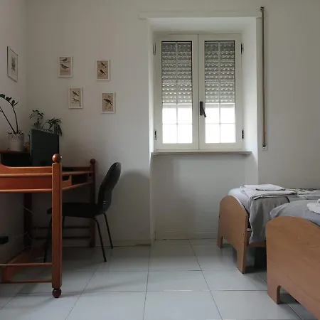 Frank House Gasthof LʼAquila